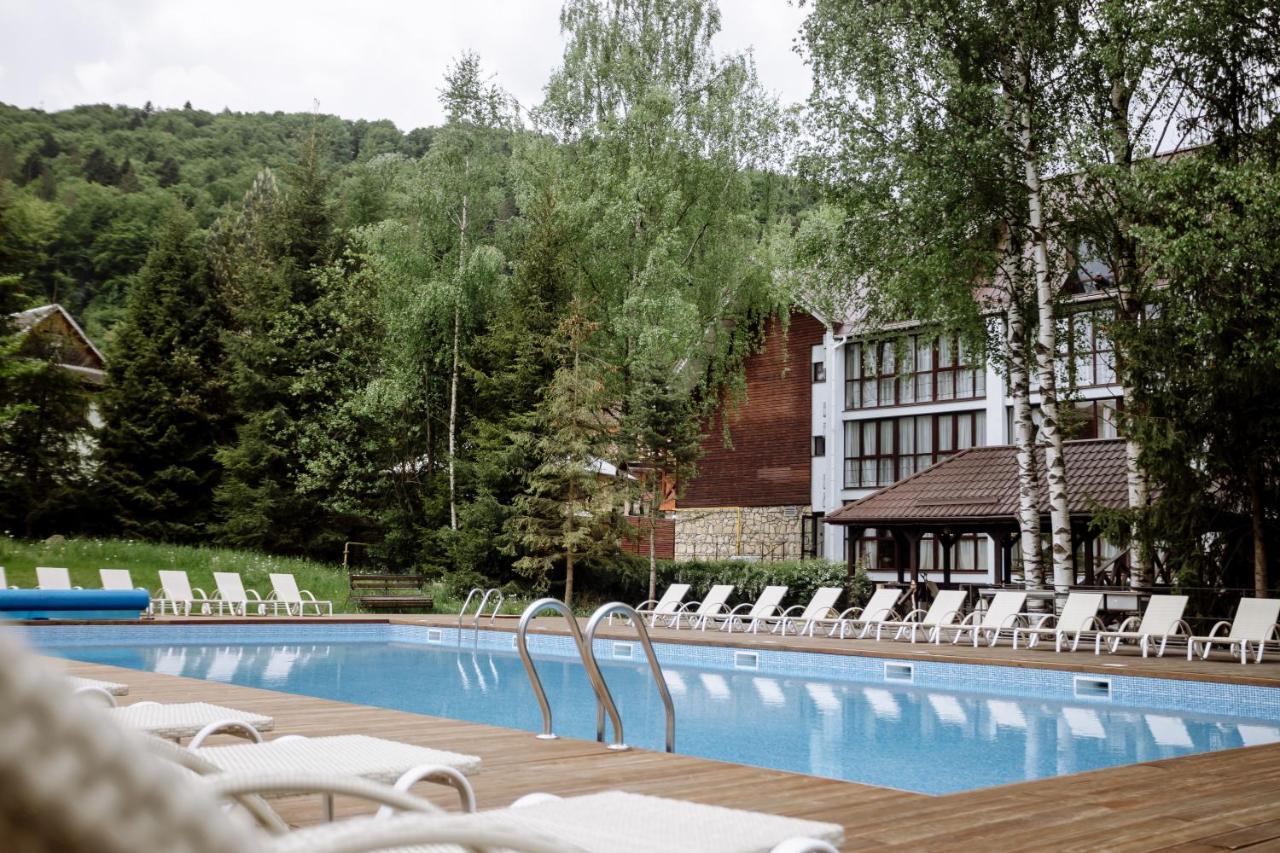 Yaremche Club Hotel Esterno foto
