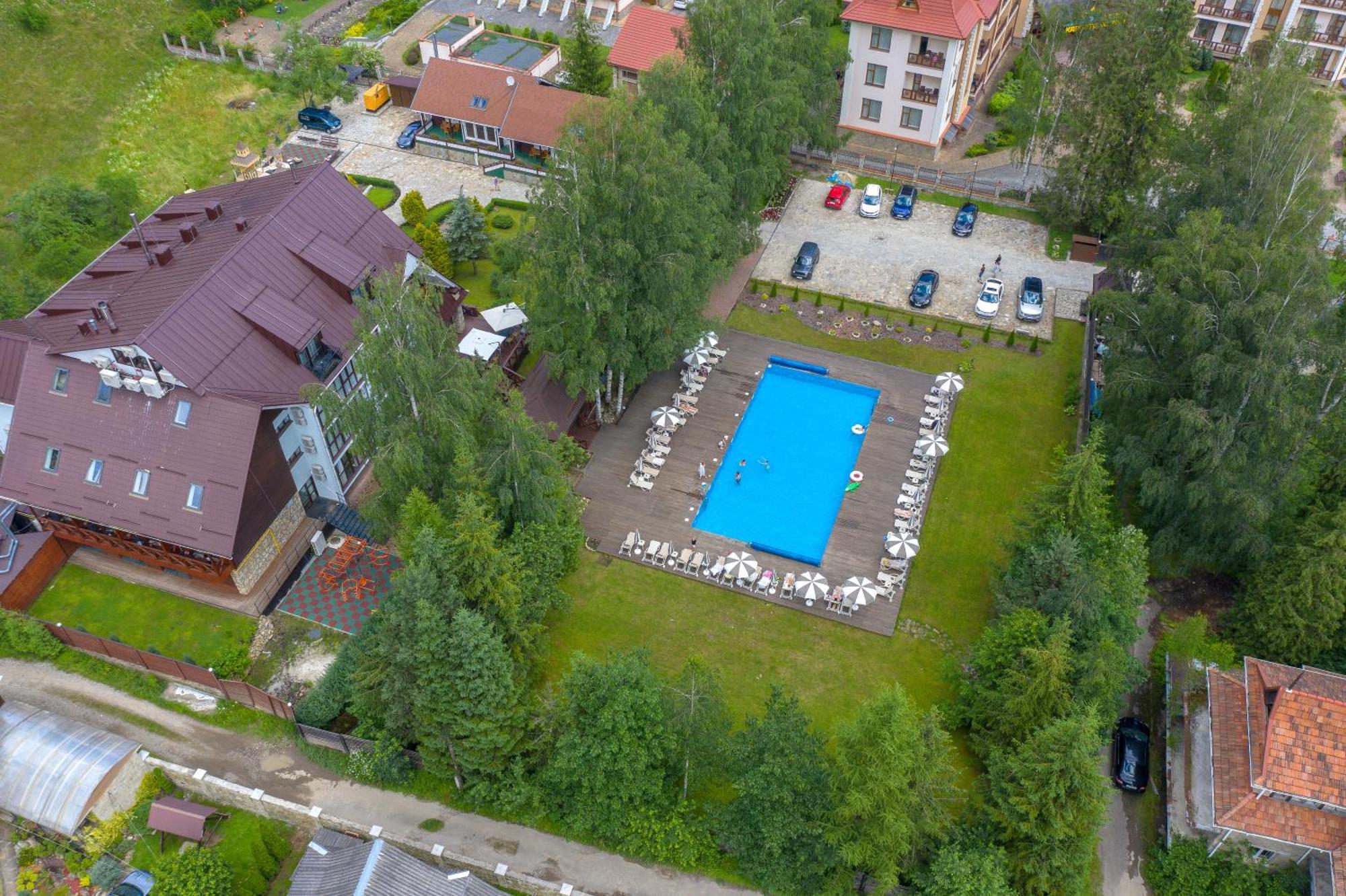 Yaremche Club Hotel Esterno foto