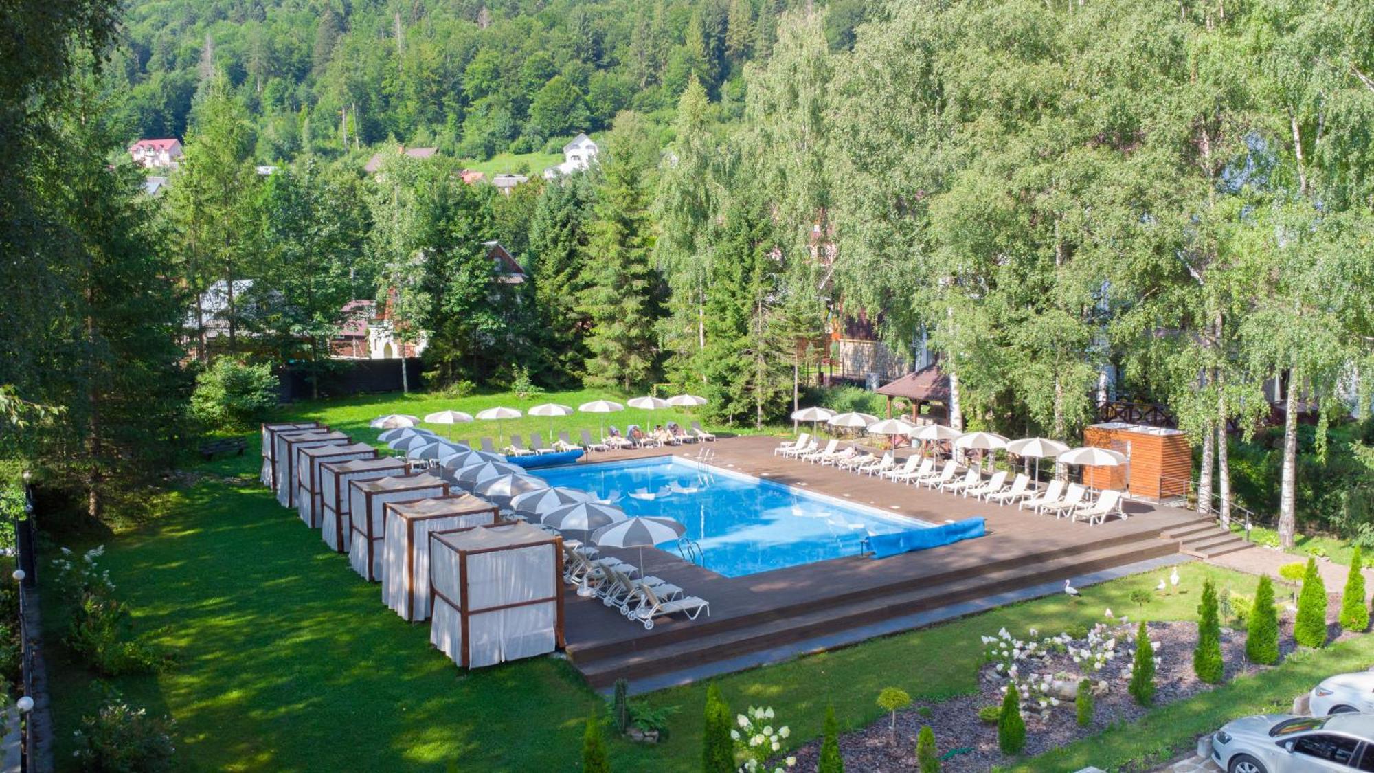 Yaremche Club Hotel Esterno foto